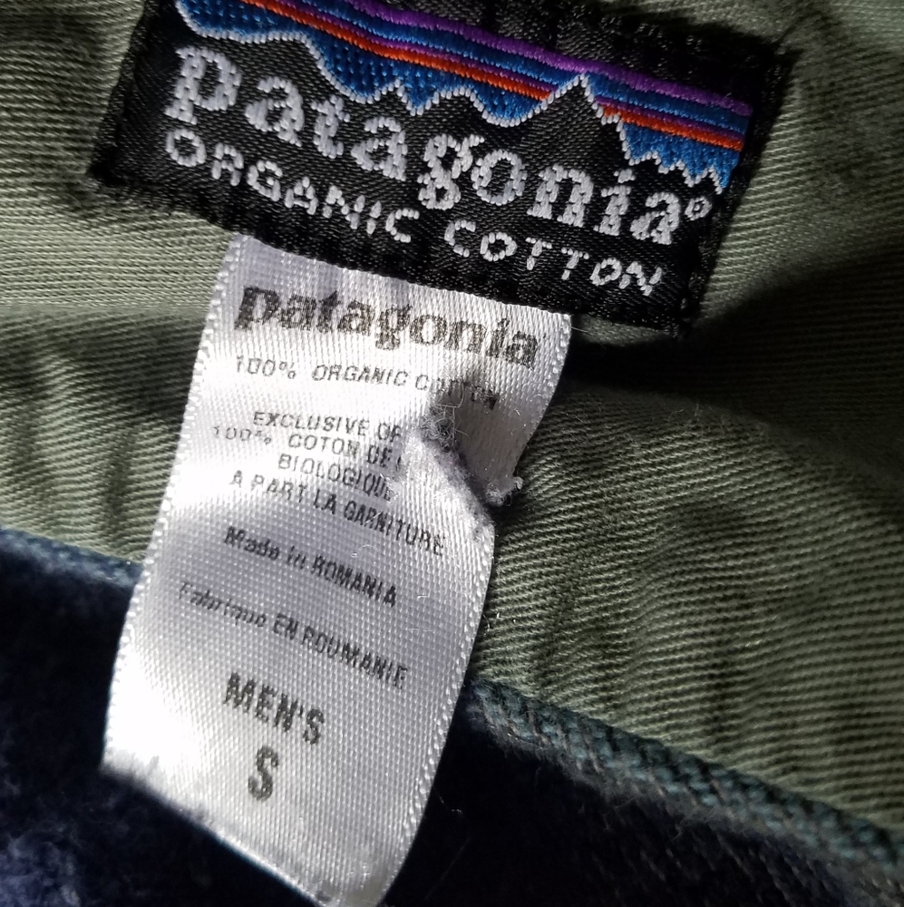 MENS SMALL Patagonia Button Up Shirt